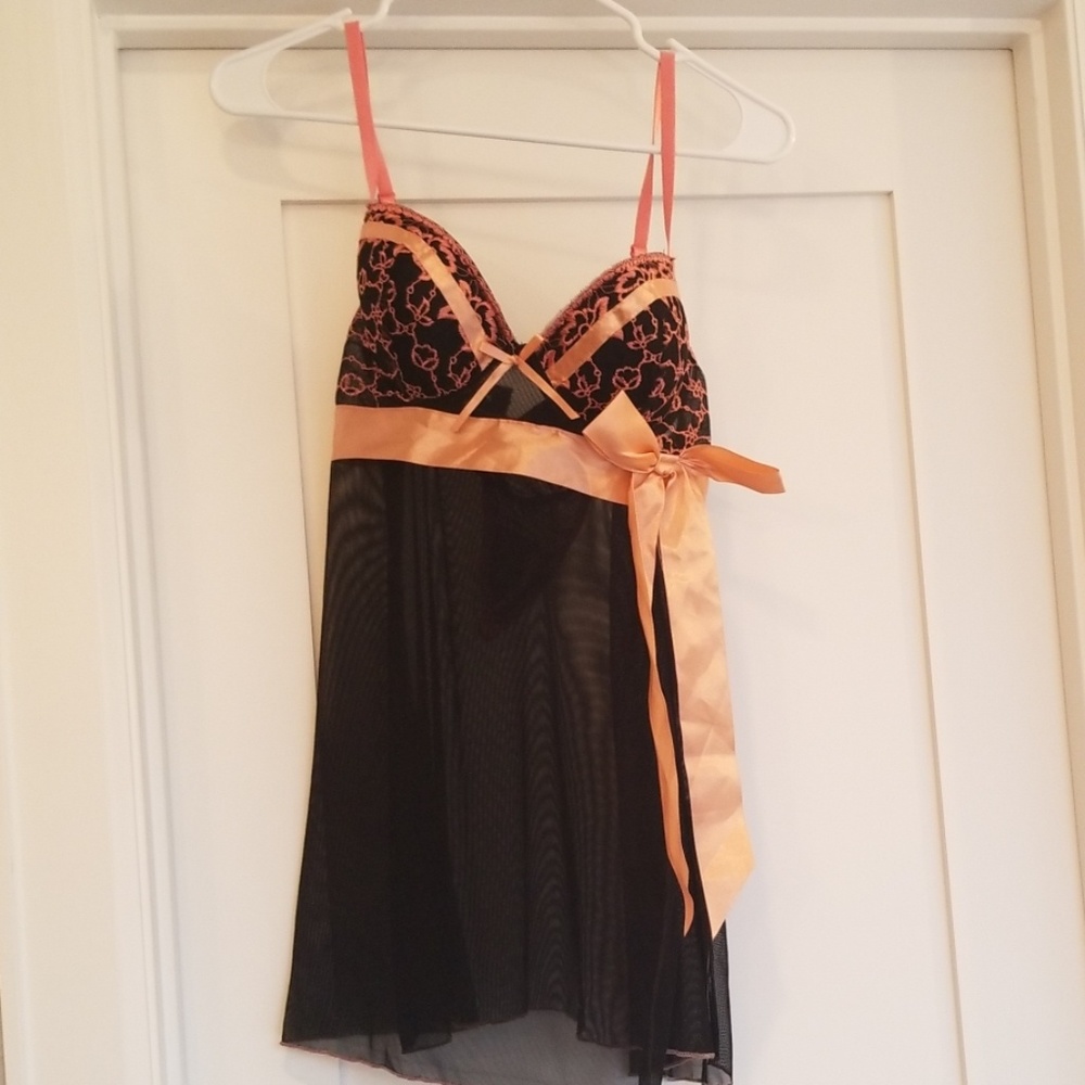 NWOT Black and Pink sheer baby doll w/thong